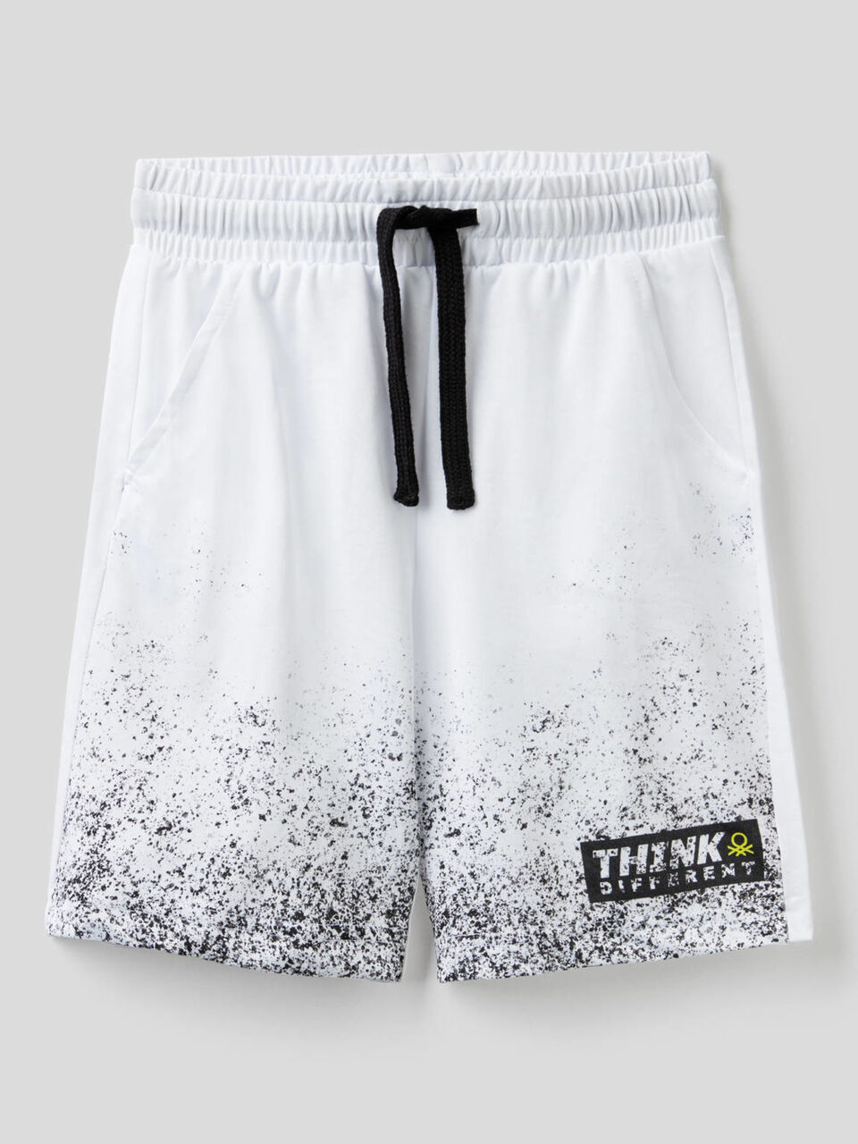 Sporty bermudas image number 1