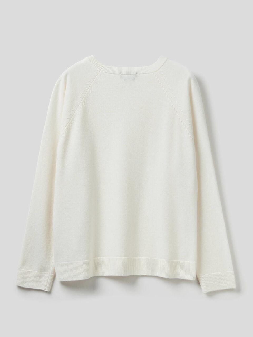 Crew neck sweater in cashmere and wool blend image number 2