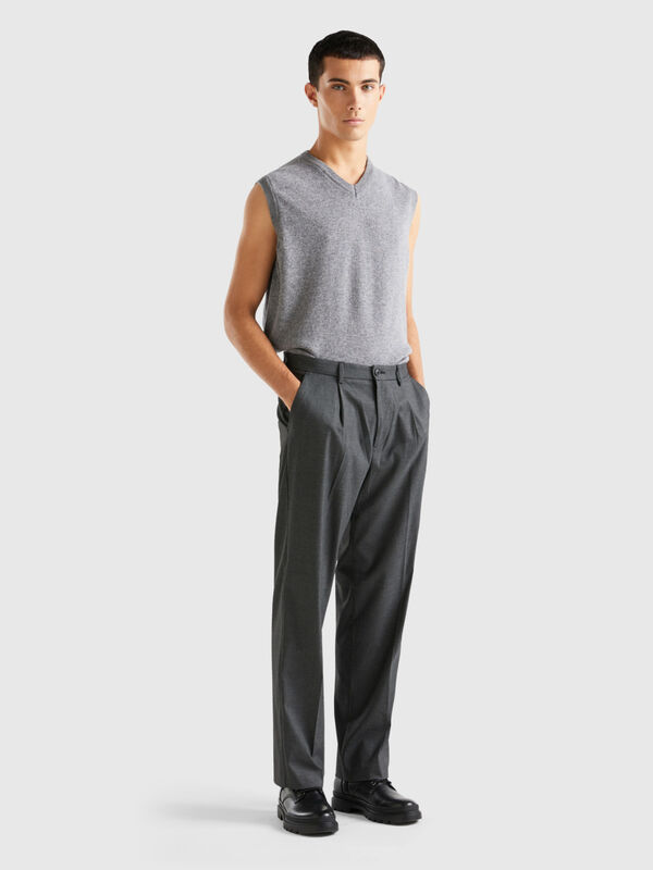 Wide houndstooth chinos