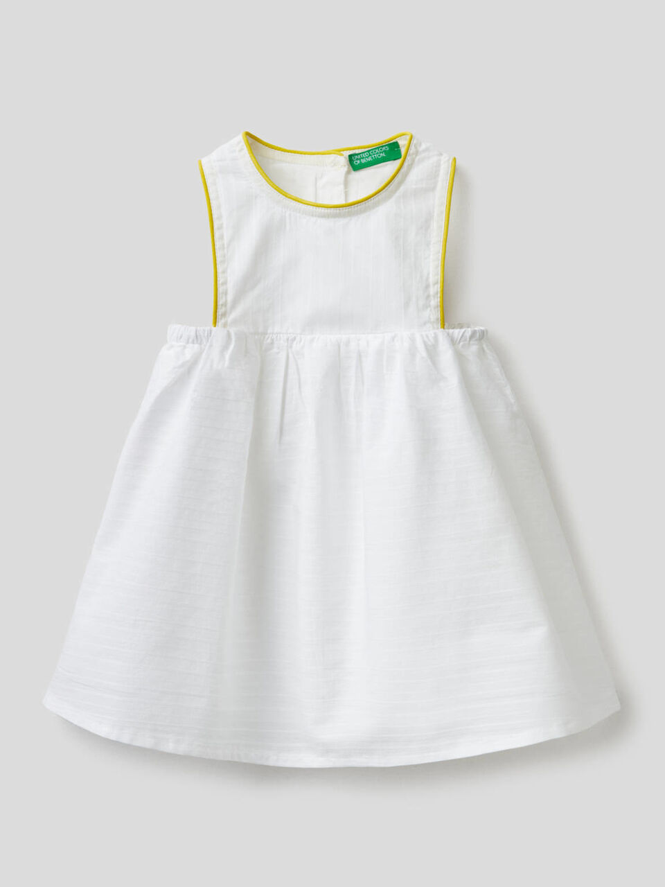Cotton dress with wide skirt image number 1