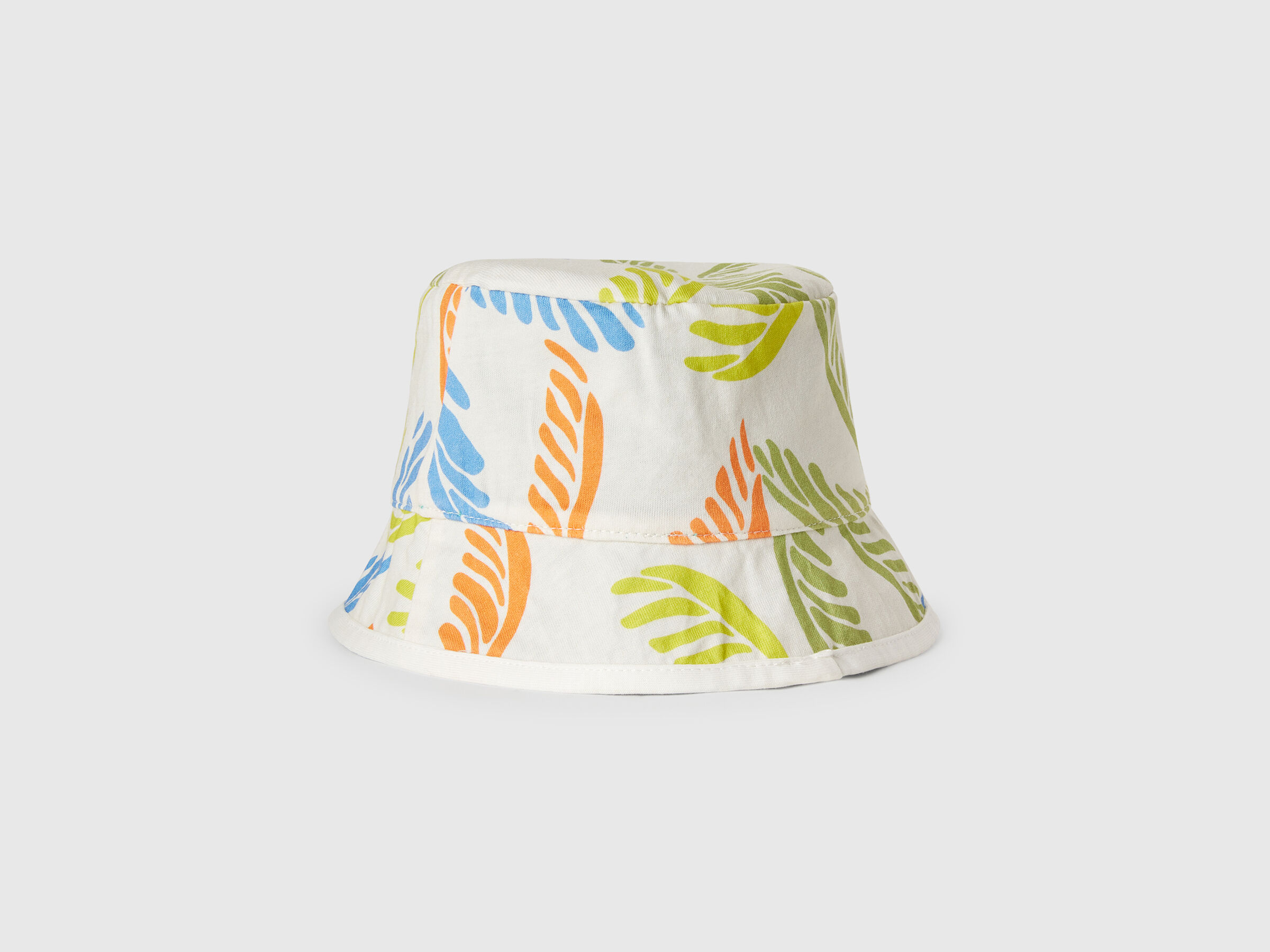HAT Junior Boy image number 1