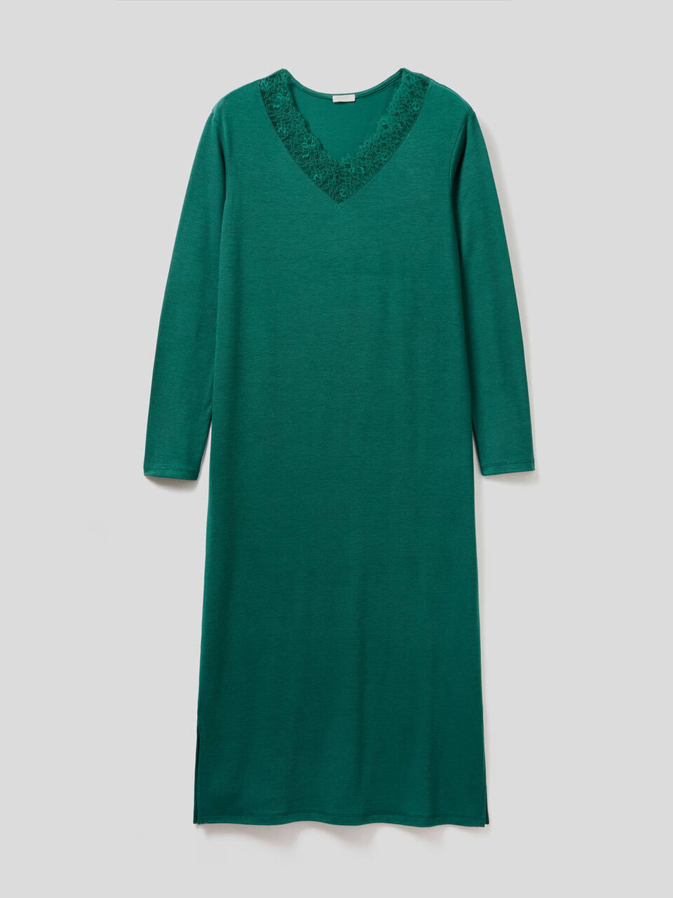 Nightshirt with lace image number 1
