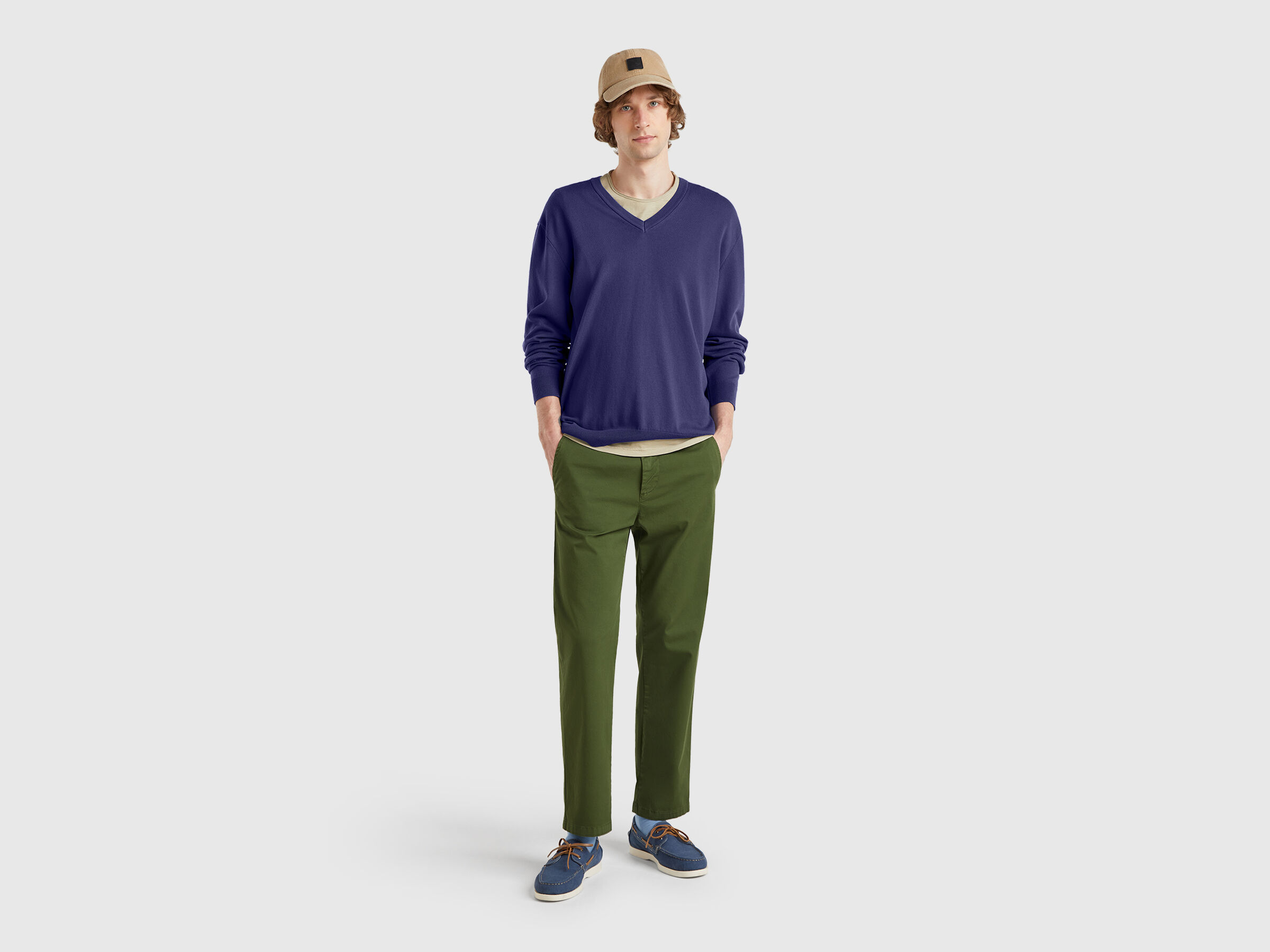 V NECK SWEATER L/S Men image number 2