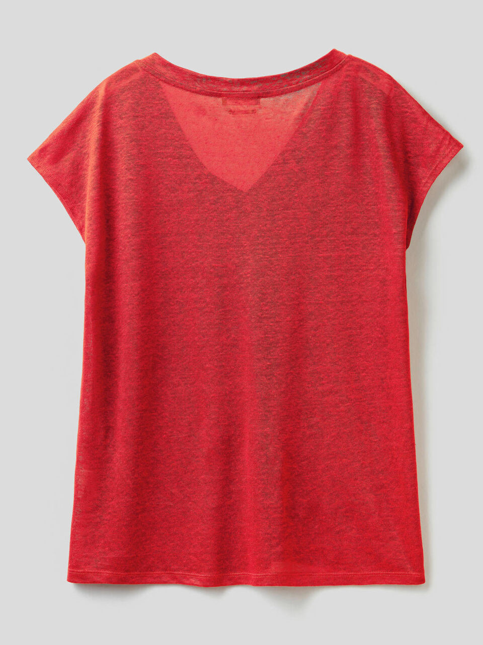 Top with V-neck in pure linen image number 2