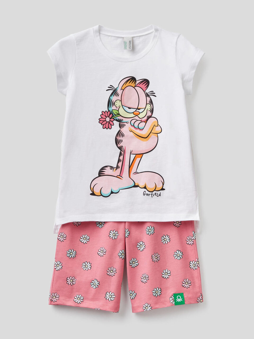 Short pyjamas with Garfield print image number 1