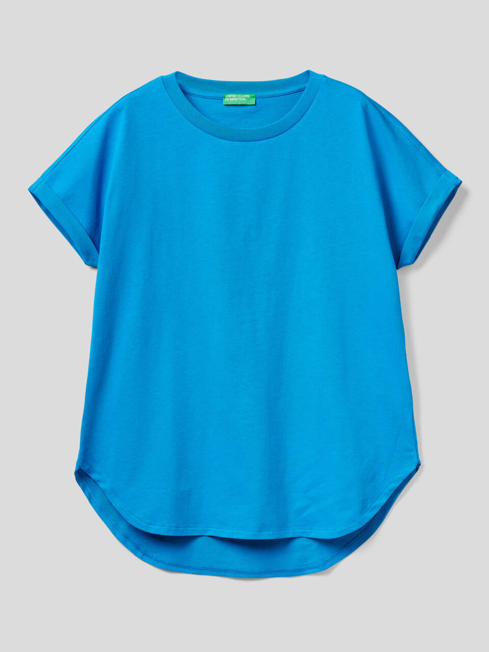 T-shirt with cuffed sleeve image number 1