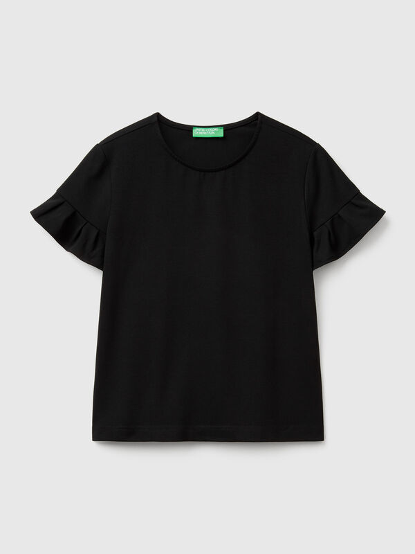 T-shirt with ruffled sleeves Women
