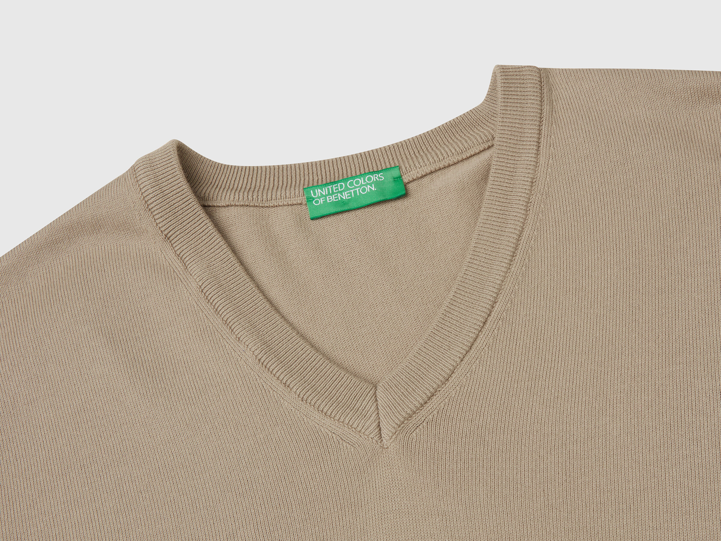 V NECK SWEATER L/S Men image number 5