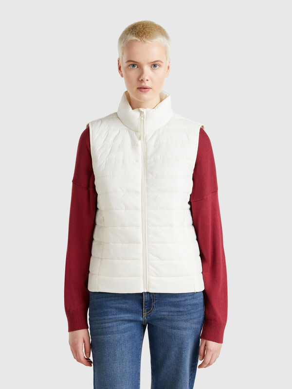 Sleeveless slim fit jacket with padding Women