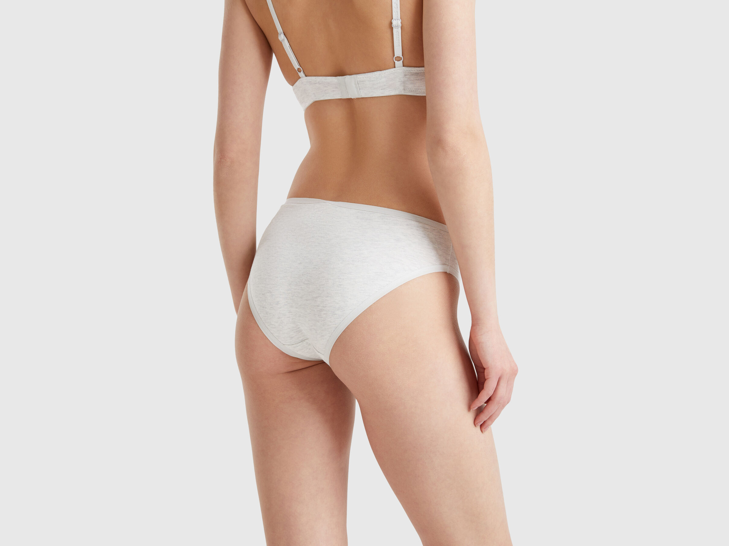 SLIP Women image number 1
