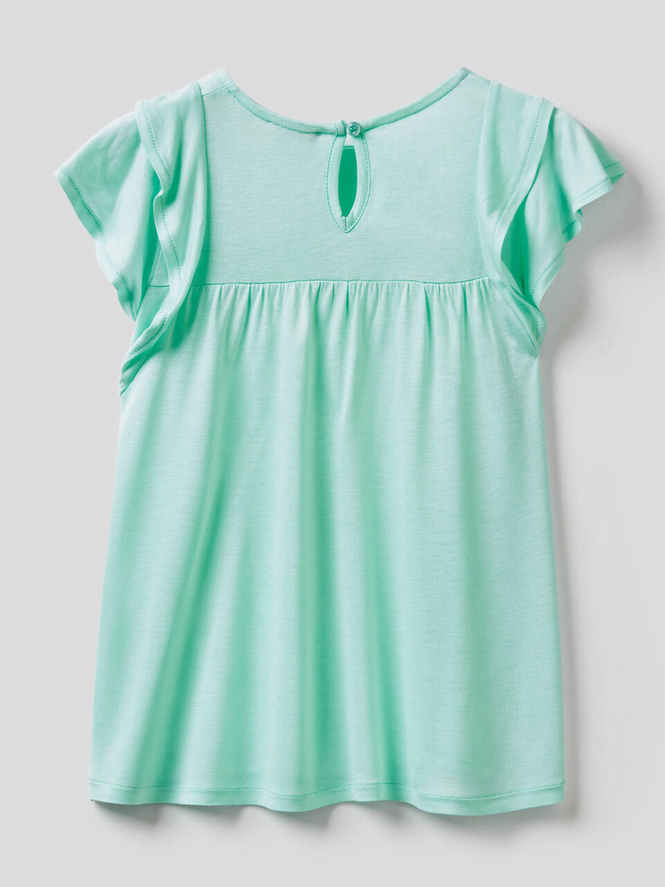T-shirt with ruffles on the sleeves image number 2