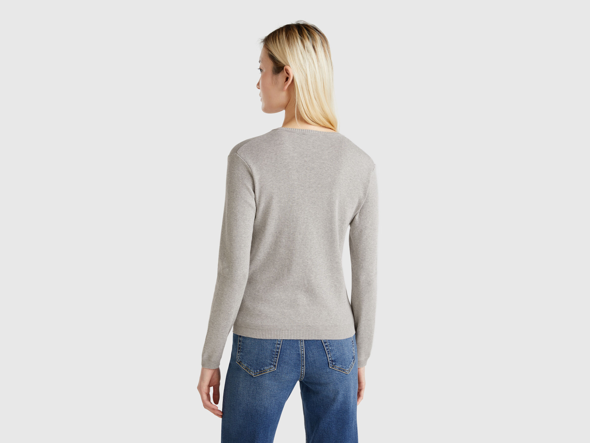 V NECK SWEATER L/S Women image number 1