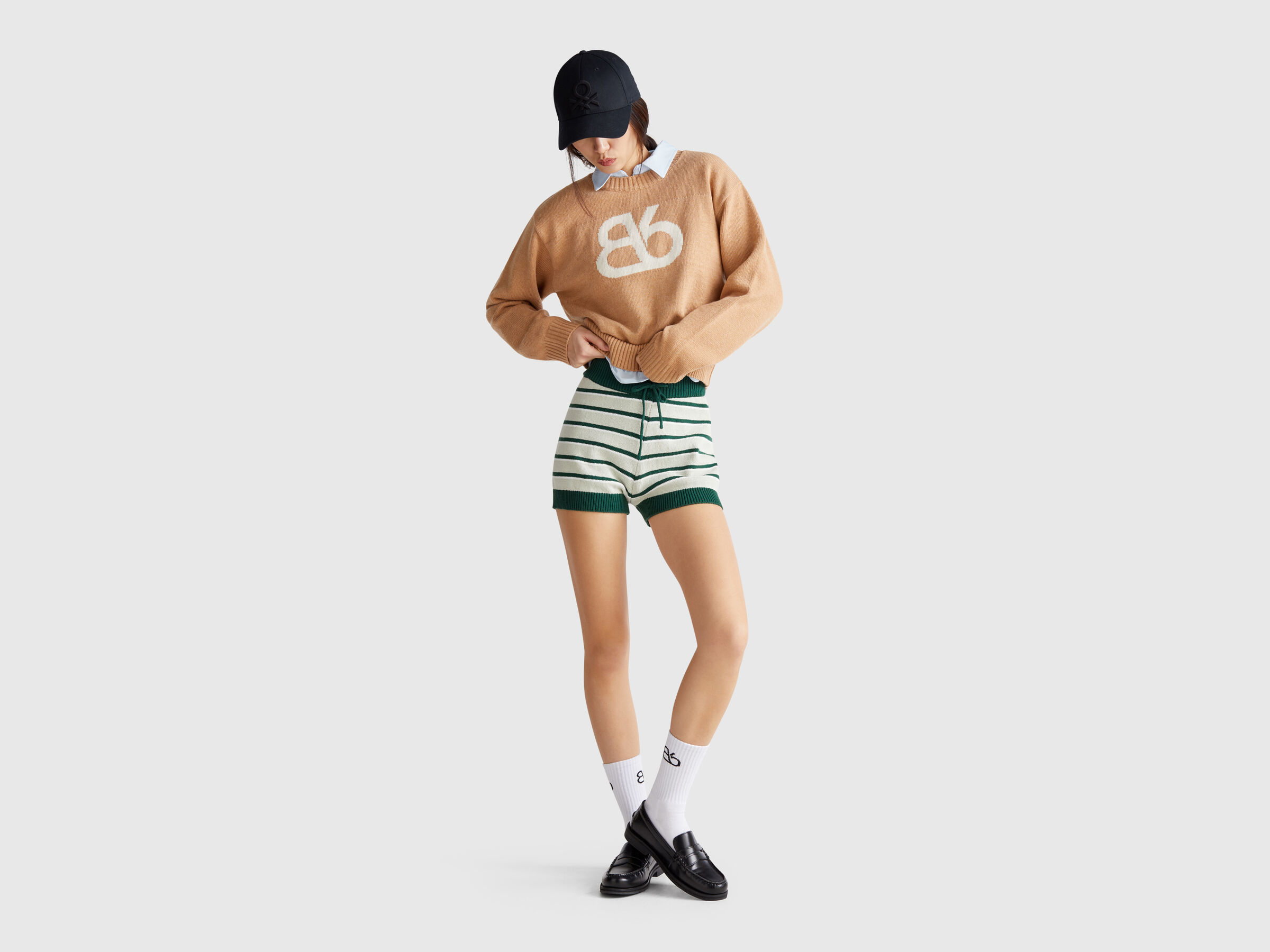 SHORTS Women image number 2