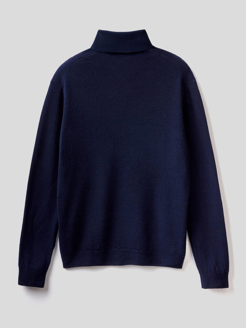 Turtleneck in pure virgin wool image number 2