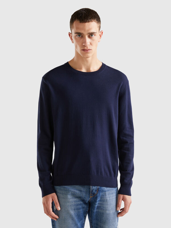 Crew neck sweater in lightweight cotton blend Men