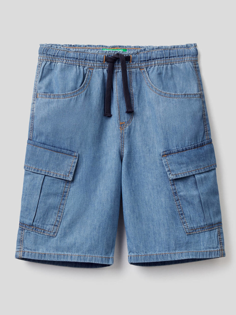 Cargo bermudas in cotton chambray image number 1