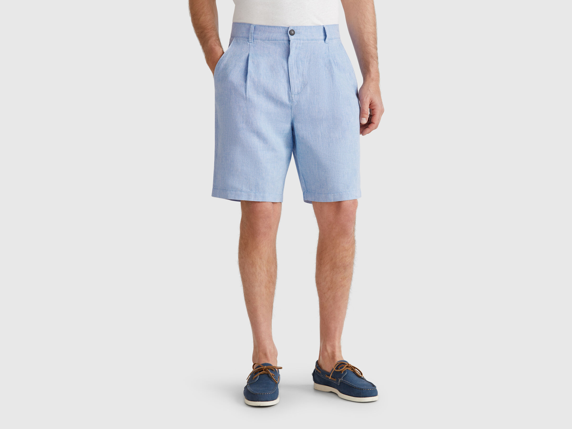 BERMUDA Men image number 0