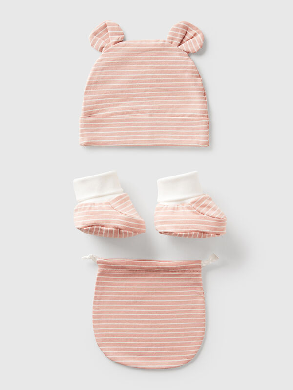 Striped hat and slippers New Born (0-18 months)