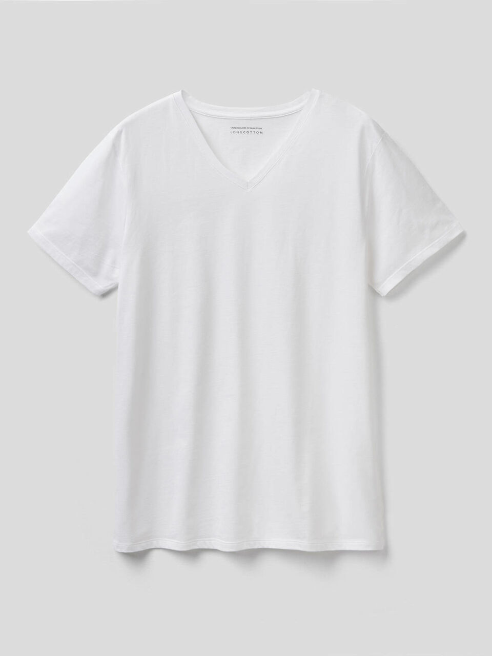 100% cotton t-shirt with V-neck image number 1