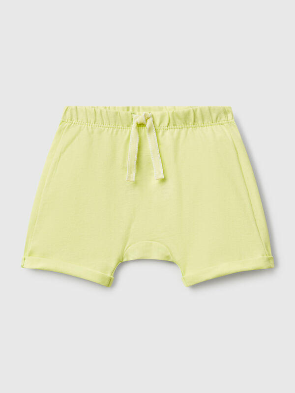 Shorts with patch on the back New Born (0-18 months)