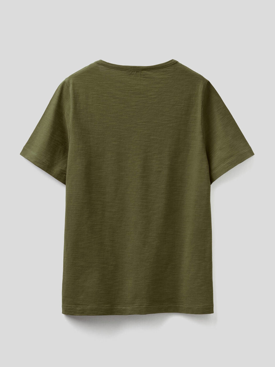 Solid color t-shirt with pocket image number 2