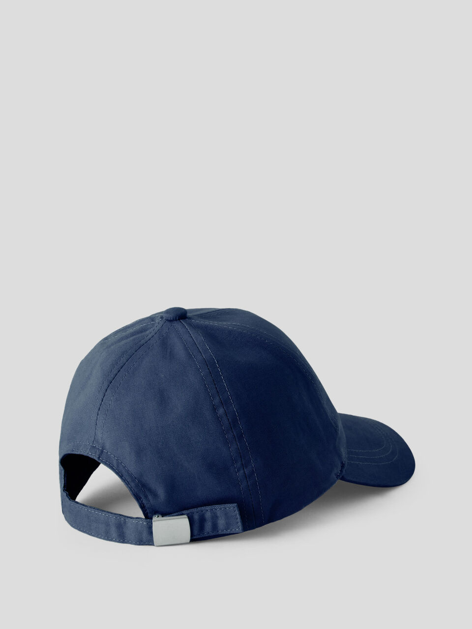 Cotton hat with brim image number 2