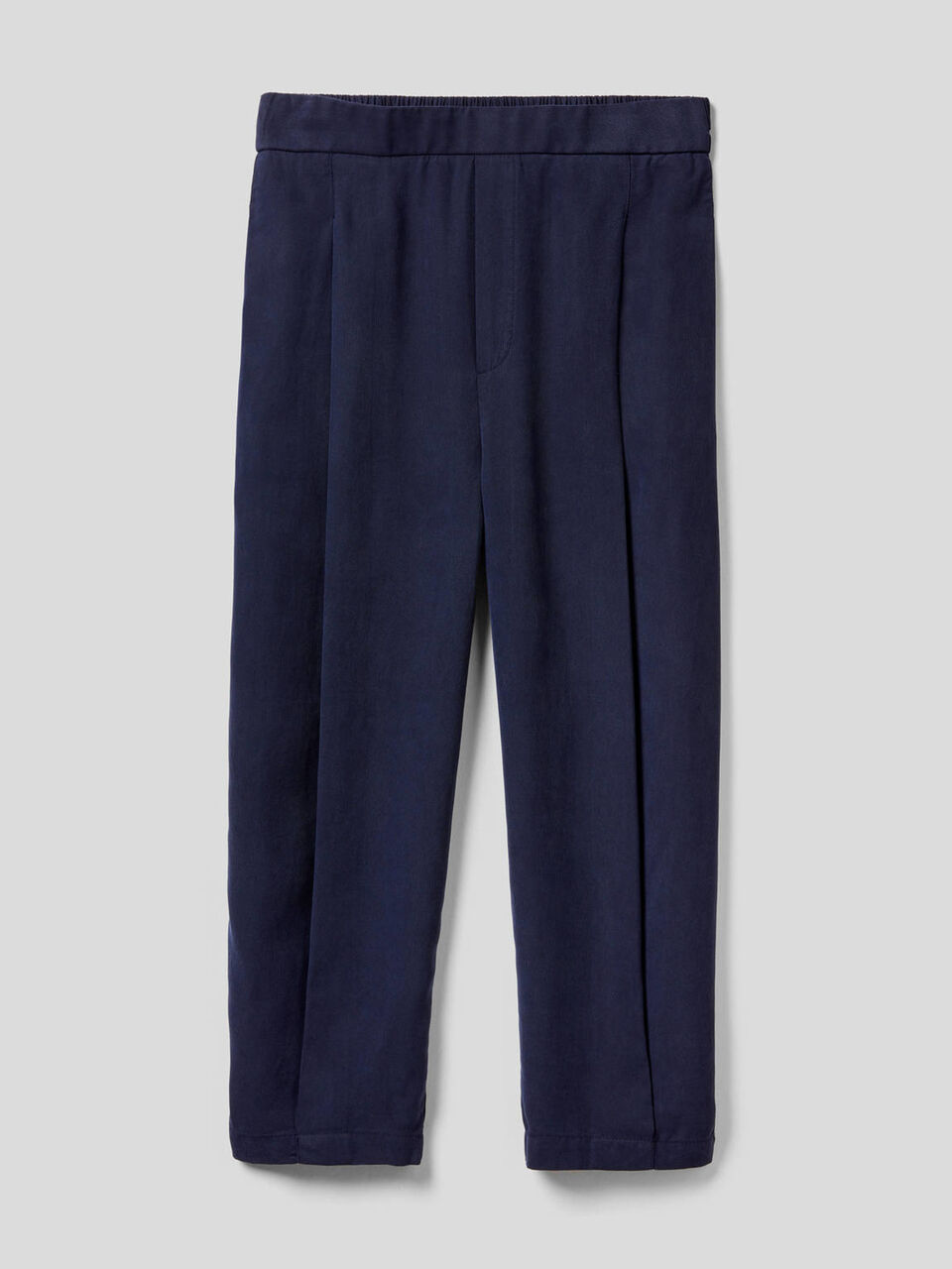 Flowy trousers with creases image number 1