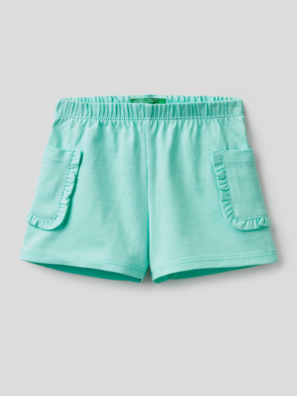 Shorts with pockets and rouches image number 1