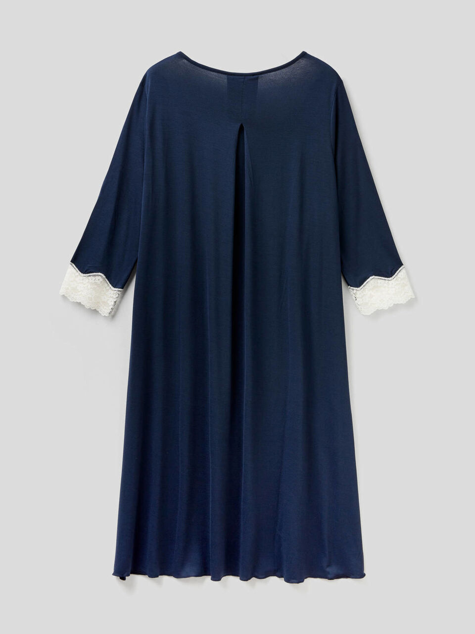Nightshirt with lace details image number 2
