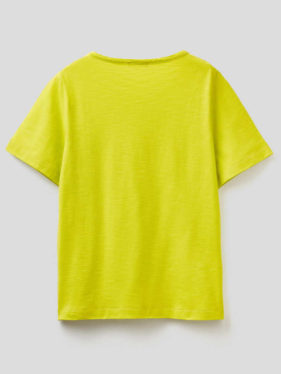 Solid color t-shirt with pocket image number 2