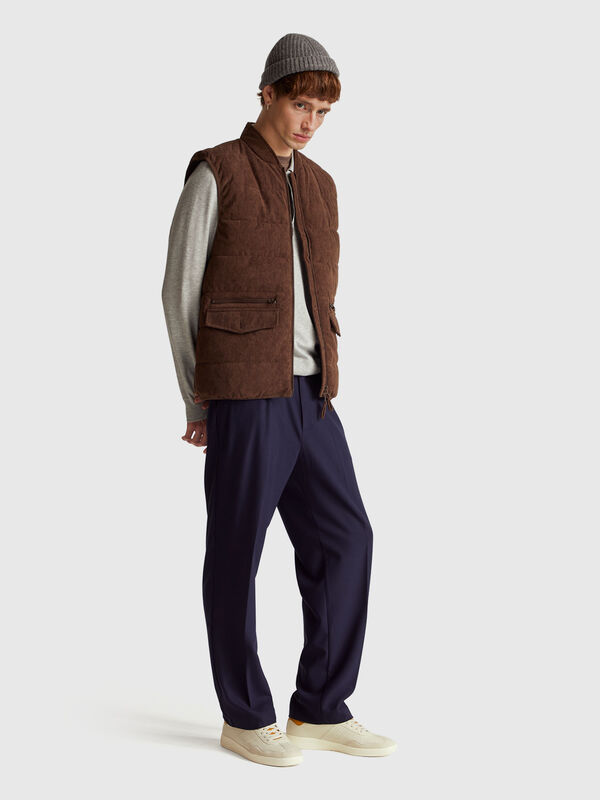 Relaxed fit chinos Men
