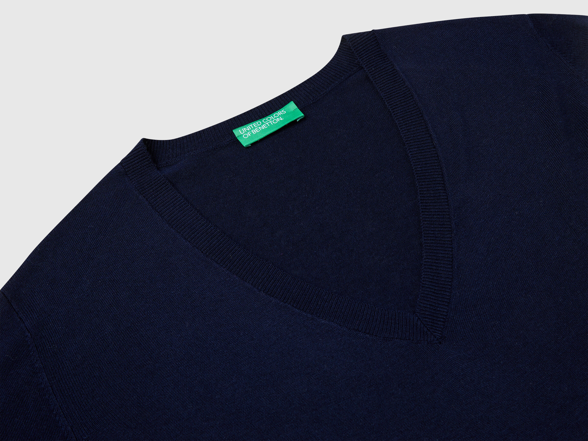 V NECK SWEATER L/S Women image number 5