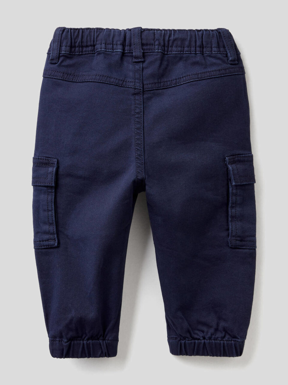 Stretch cotton cargo trousers image number 2
