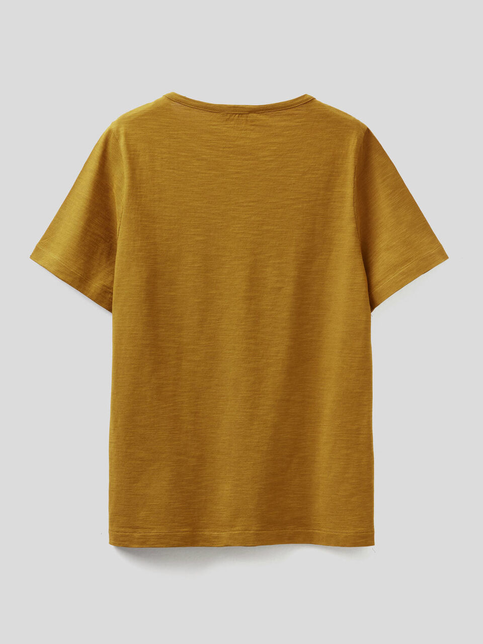 Solid color t-shirt with pocket image number 2