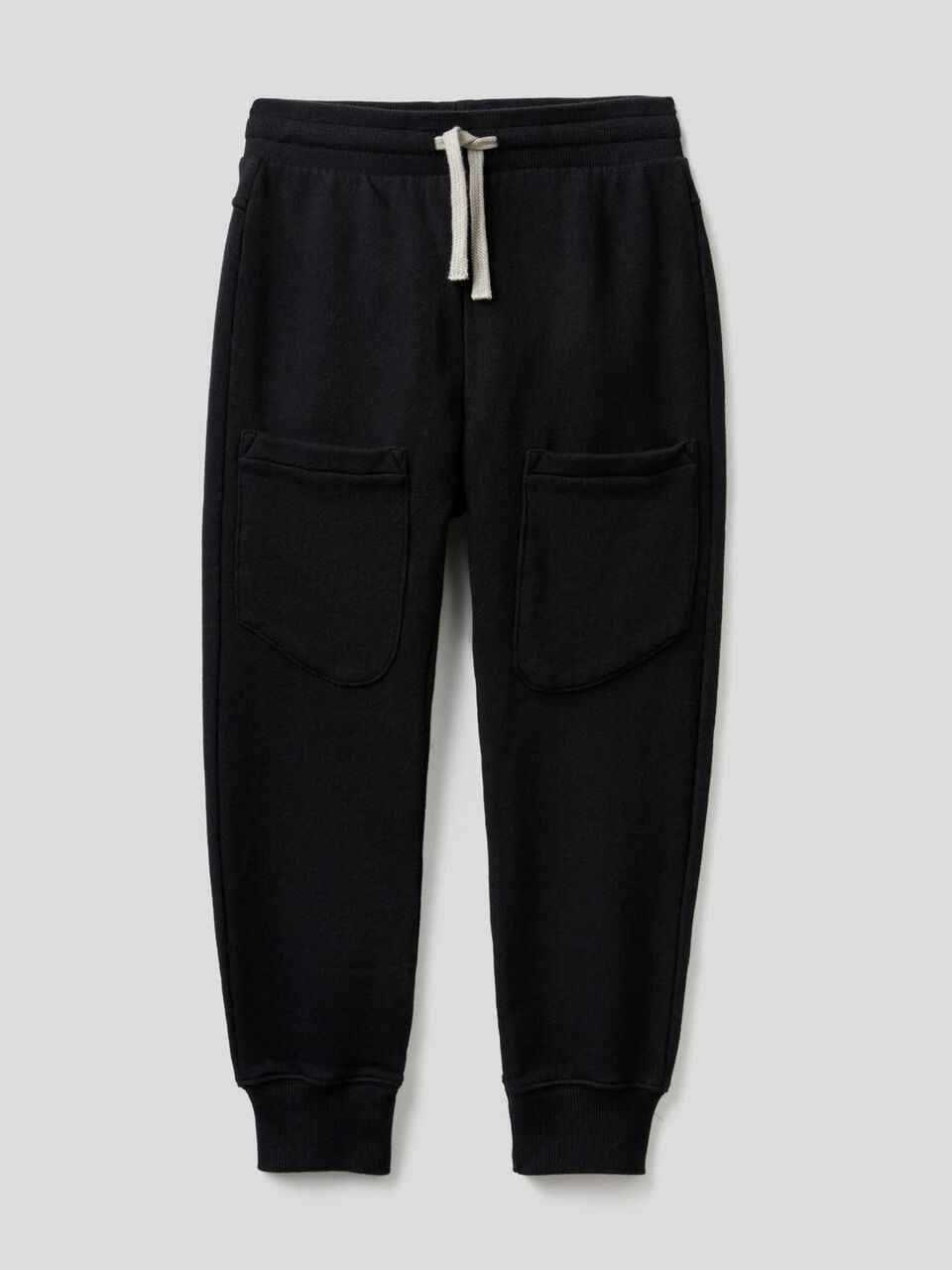 Sweatpants with maxi pockets image number 1