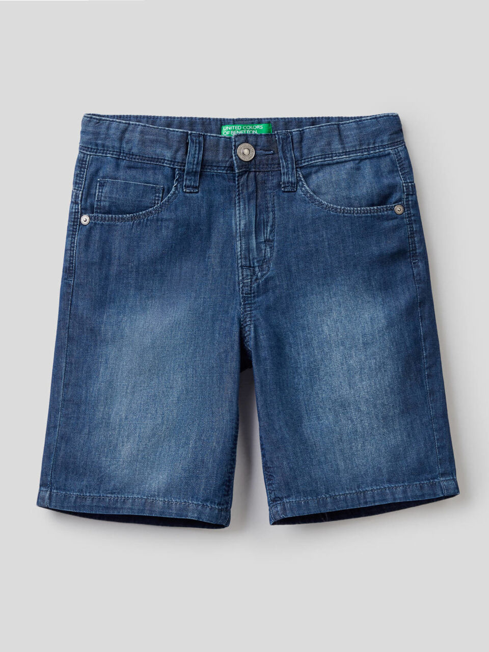 Lightweight denim bermudas image number 1