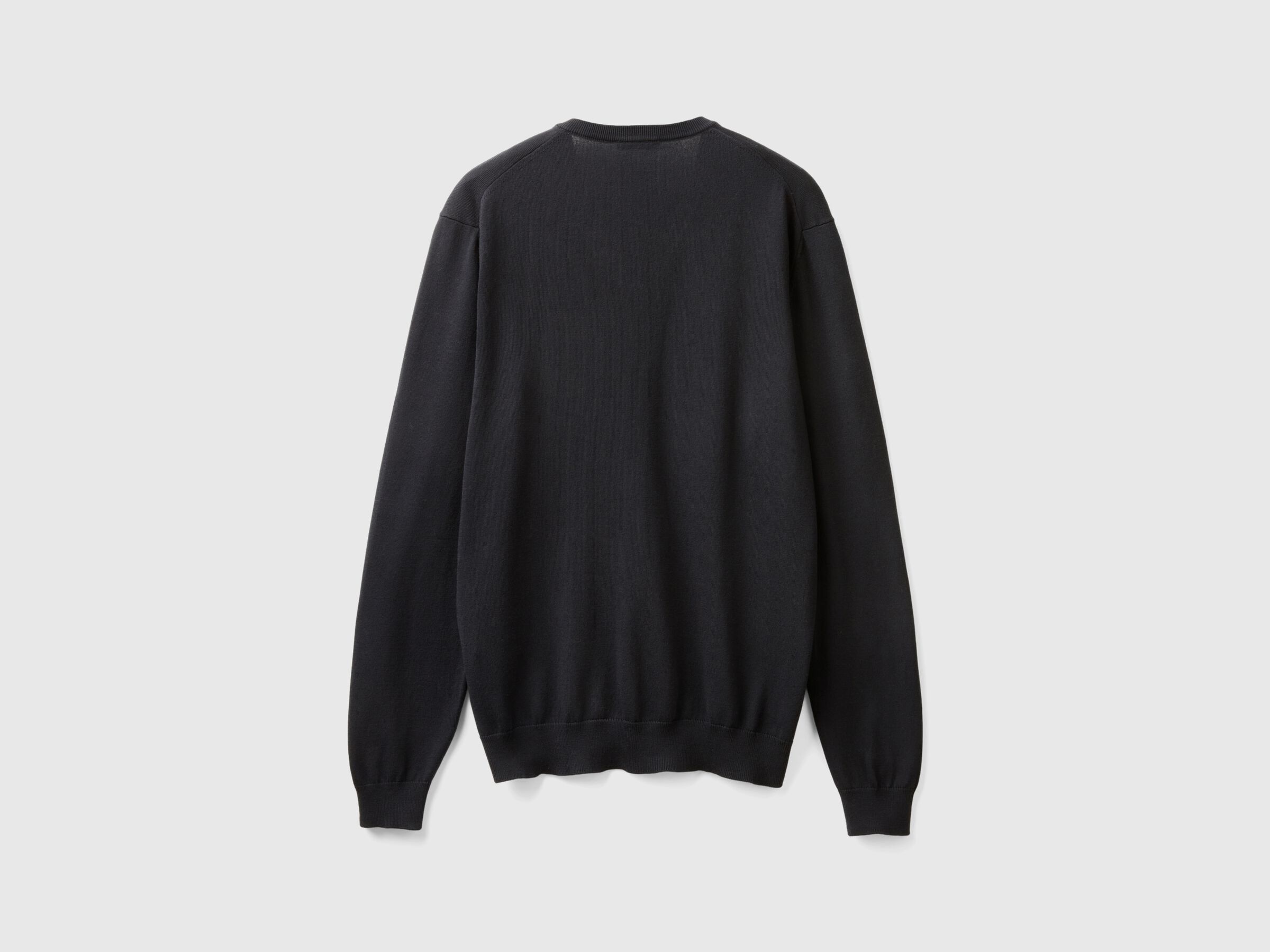 V NECK SWEATER L/S Men image number 4