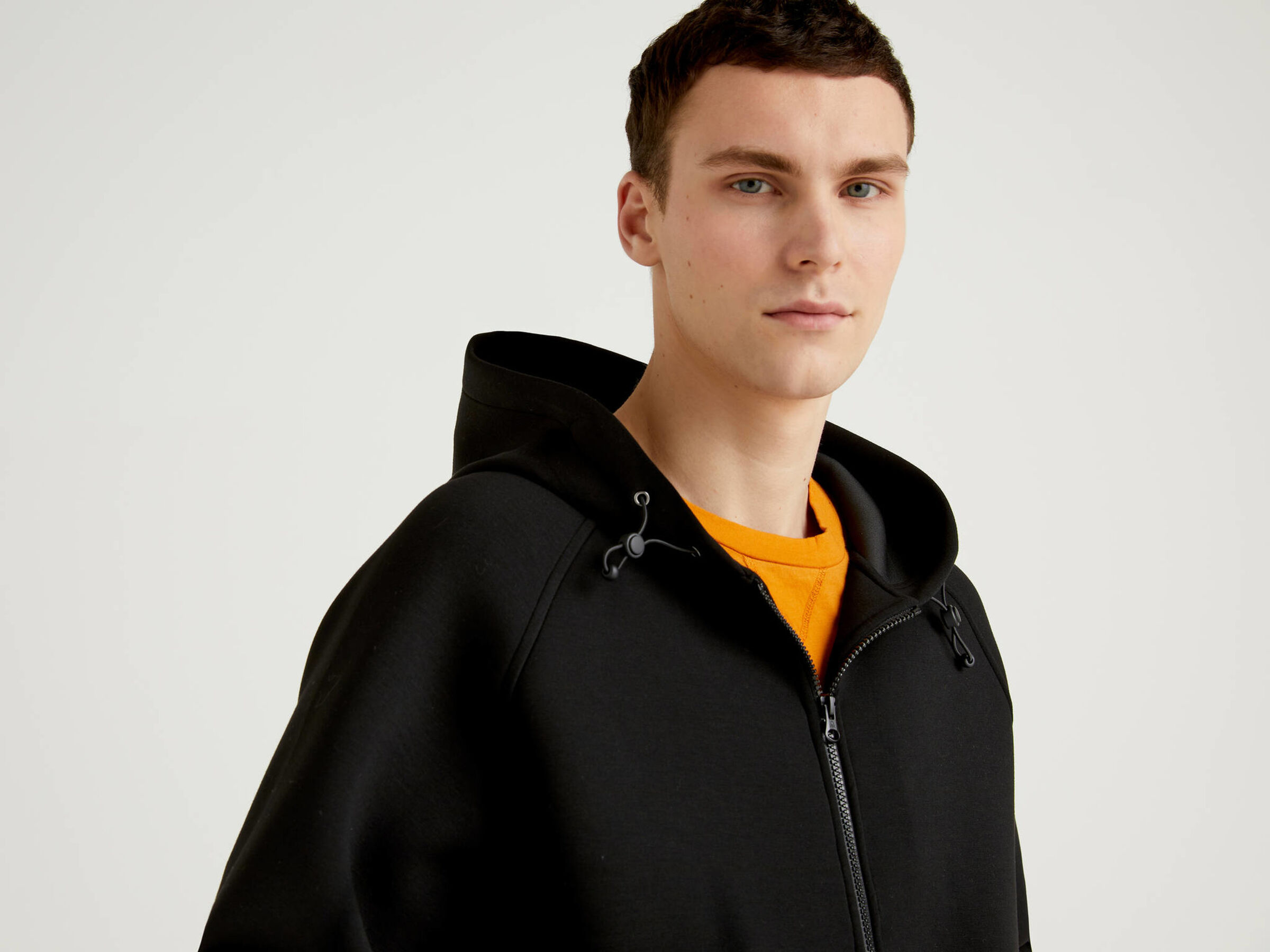 Neoprene jacket with hood Men image number 3