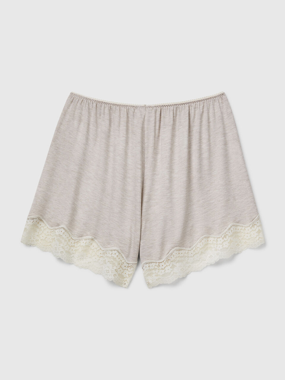SHORTS Women image number 2