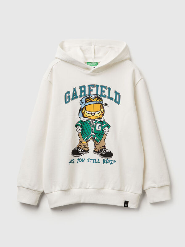 Sweatshirt featuring Garfield ©2025 by Paws, Inc. Junior Boy