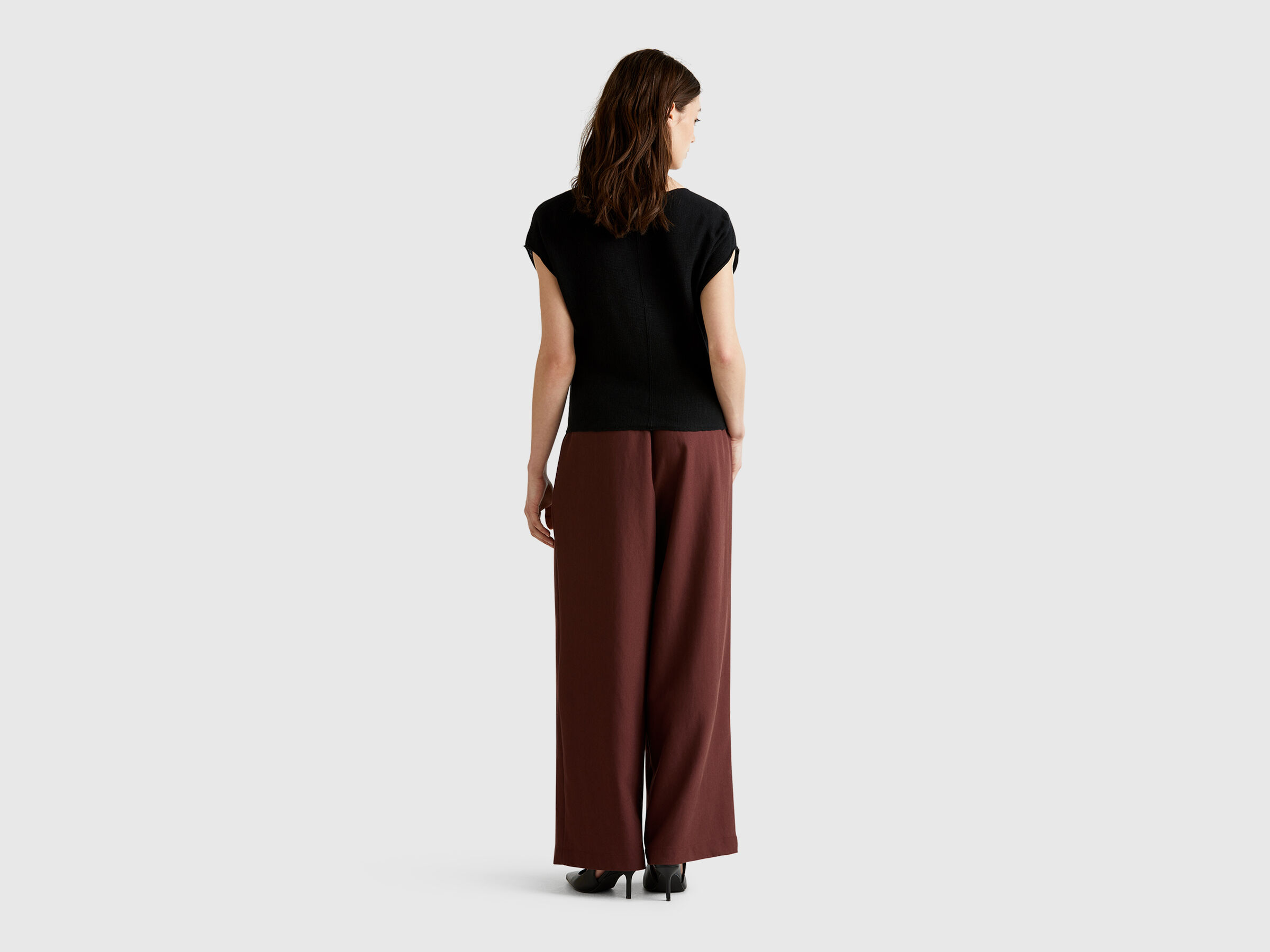 S/L V NECK SWEATER Women image number 1
