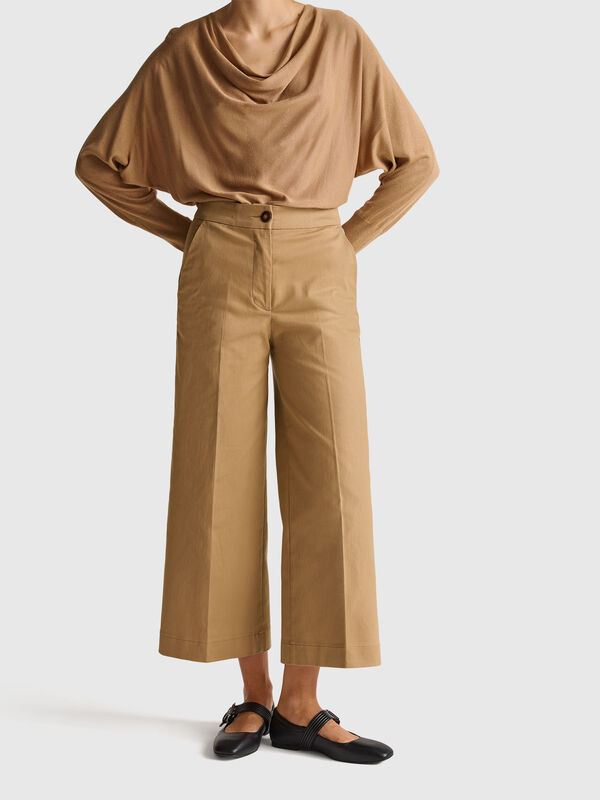 Wide high-waisted trousers Women