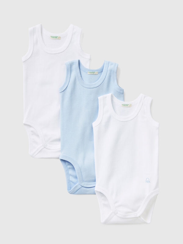 Three solid color tank top bodysuits New Born (0-18 months)