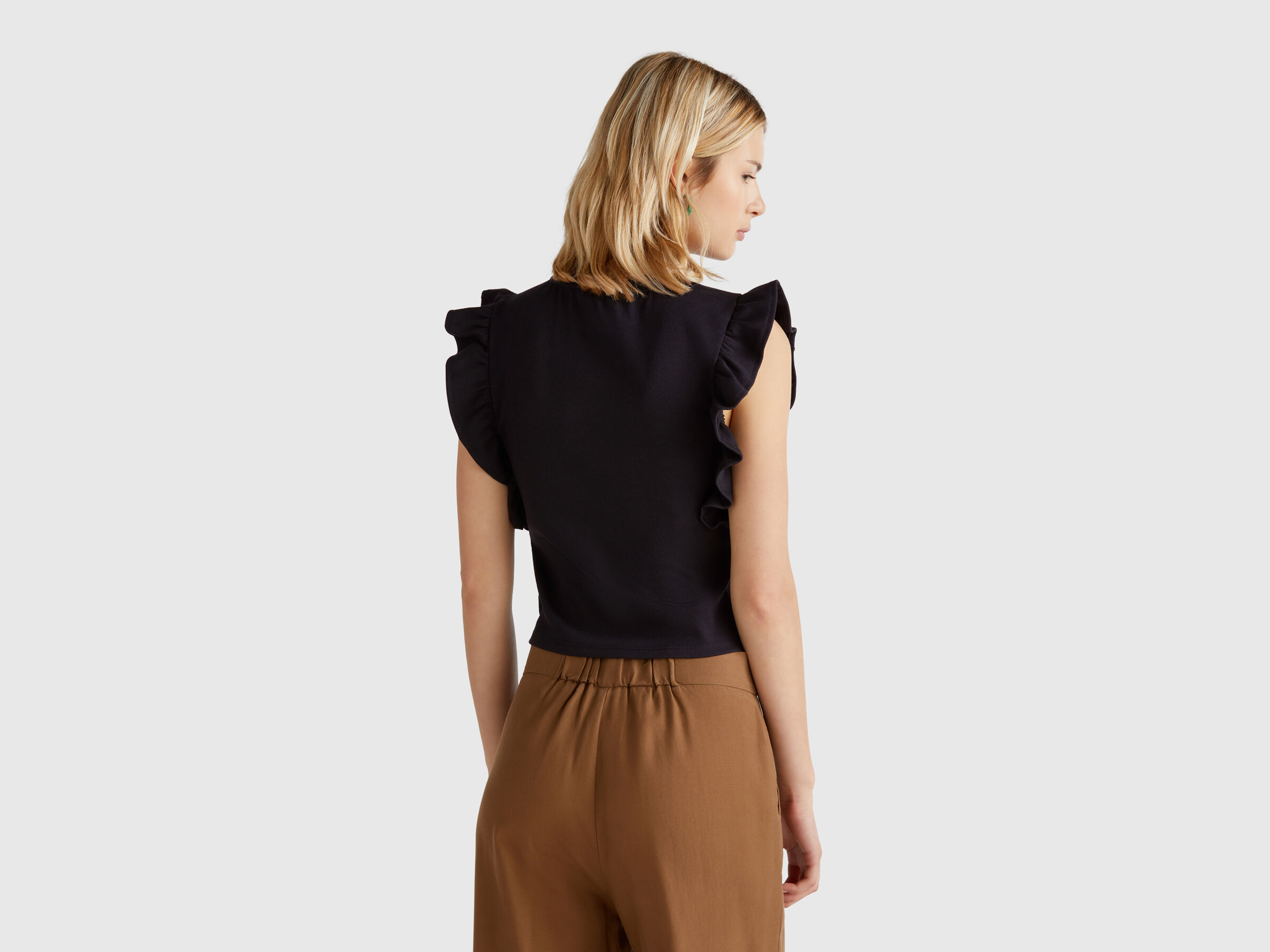 SLEEVELESS SWEATER Women image number 1