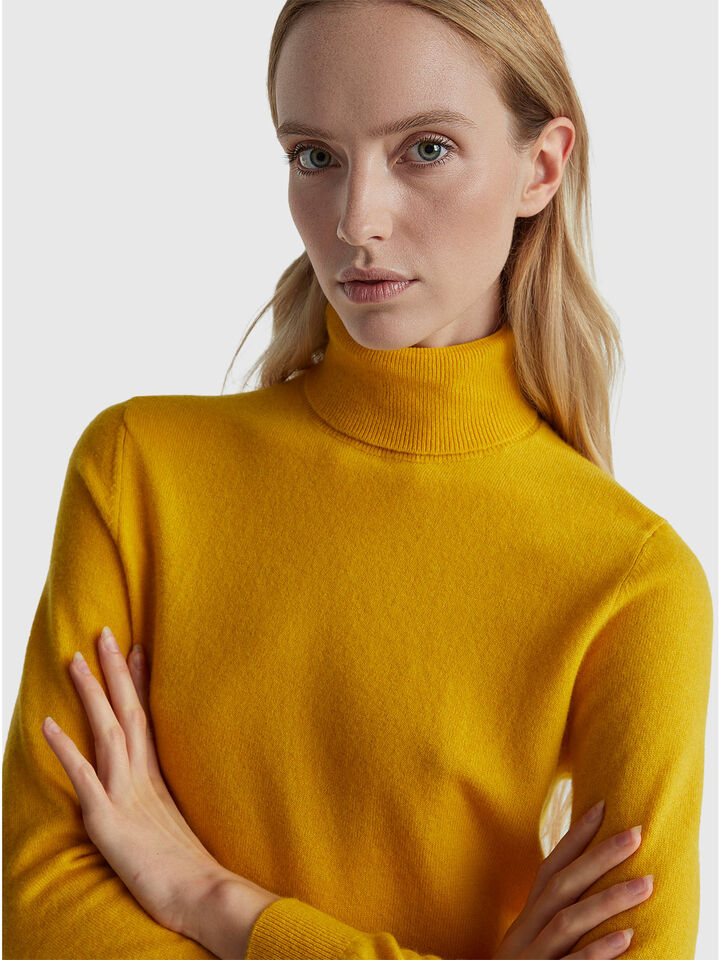 TURTLE NECK SWEATER Women