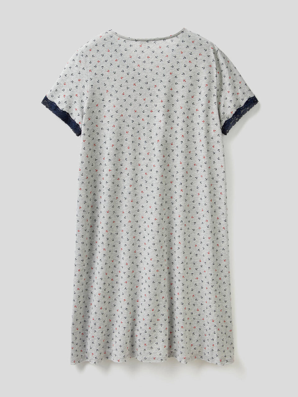 Nightshirt with lace image number 2