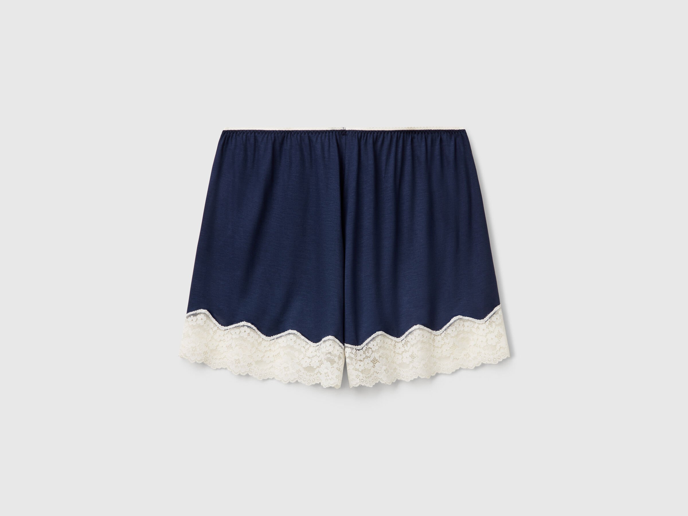 SHORTS Women image number 4
