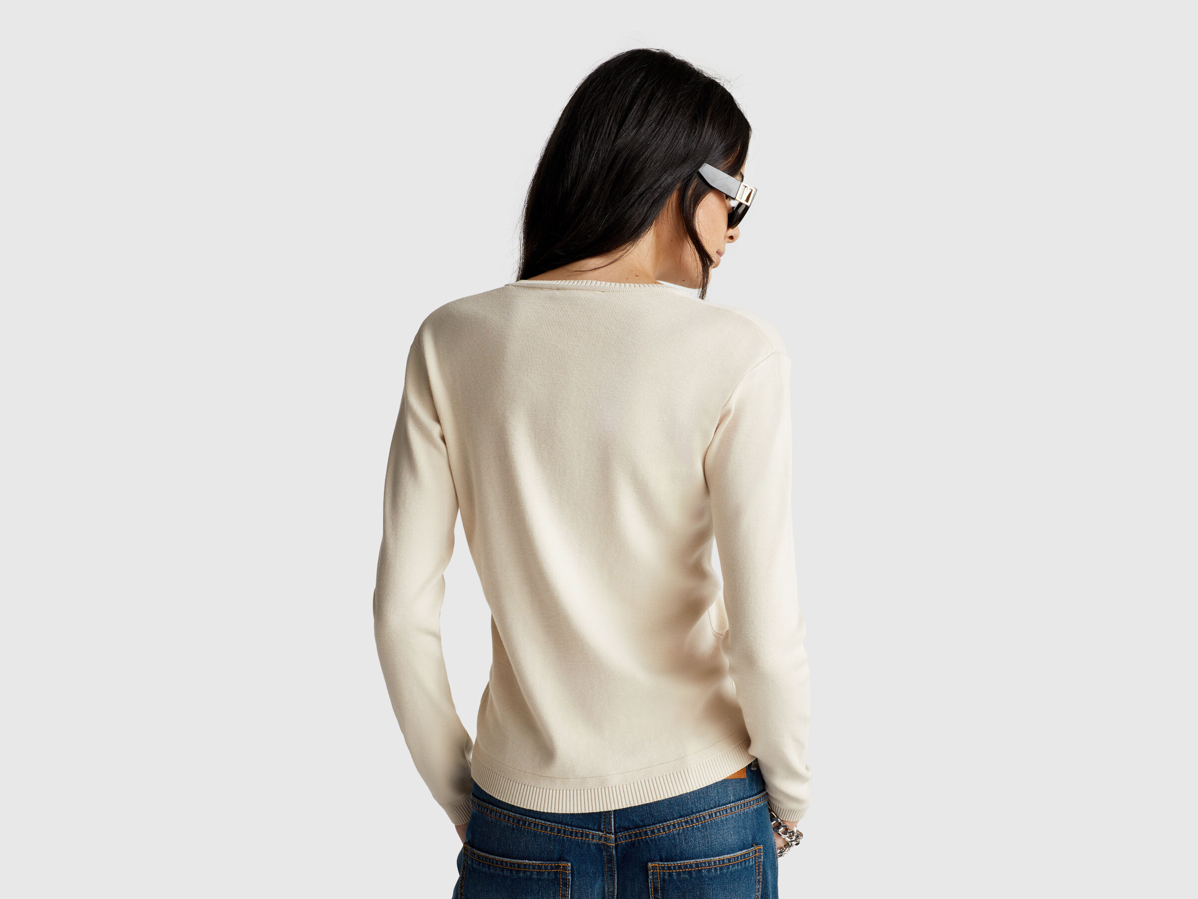 V NECK SWEATER L/S Women image number 1
