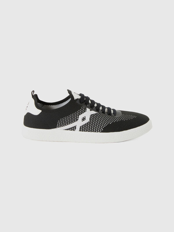 Low-top black and white sneakers Men