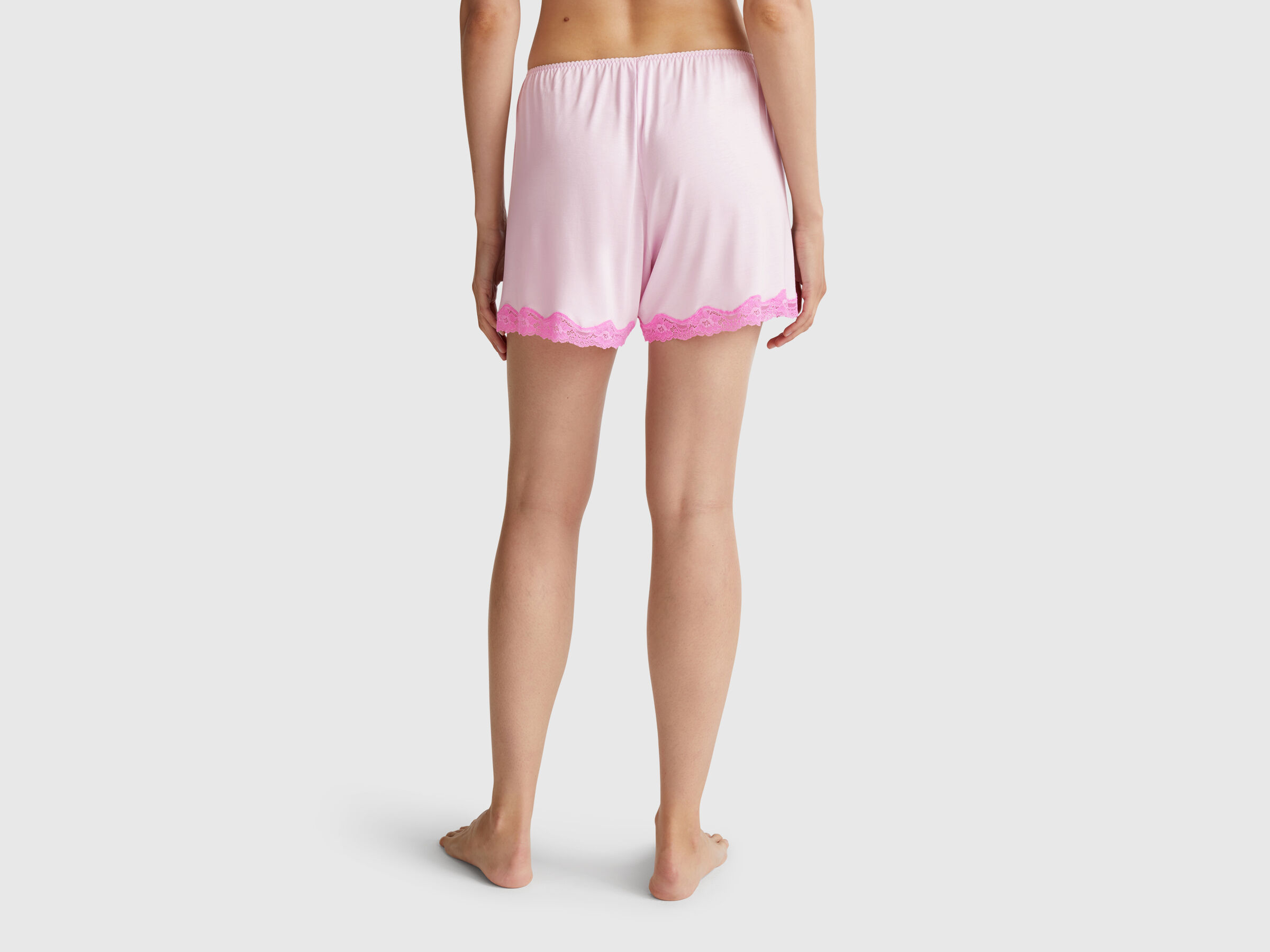 SHORTS Women image number 1
